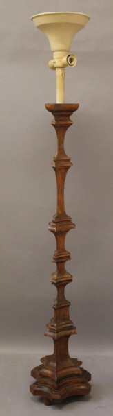 Lume da terra in legno, h. 140 cm