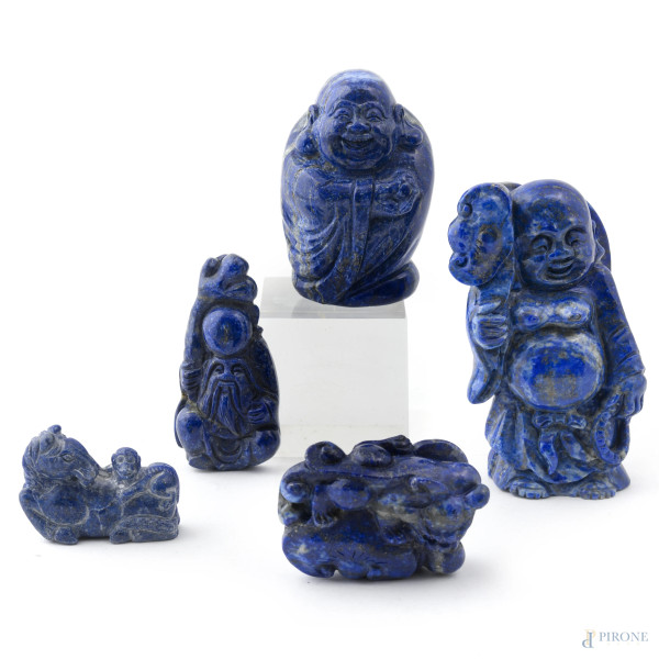 Lotto di cinque sculture orientali in lapislazzulo, XX secolo, altezza massima cm 13, (scalfiture, segni di usura)