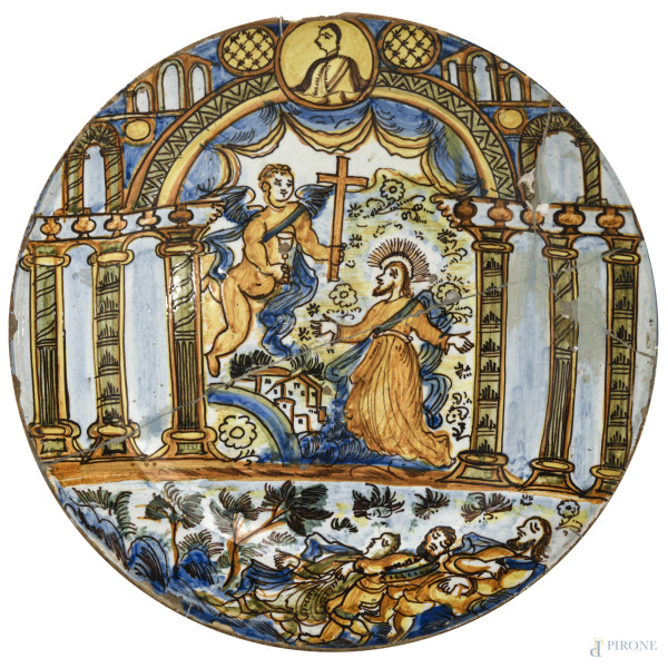 Piatto in ceramica decorato in policromia, XX secolo, diametro cm 37,5, (rotture, felature, cadute di smalto, difetti di cottura)