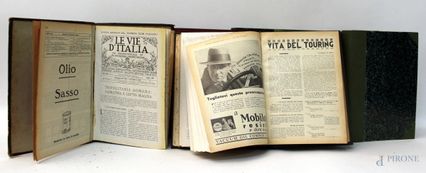 Lotto composto da ventuno volumi della rivista mensile del Touring Club Italiano.