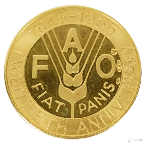 Medaglia in oro FAO, XX Anniversario 1945-1965, diametro cm 24,4, , peso gr. 8