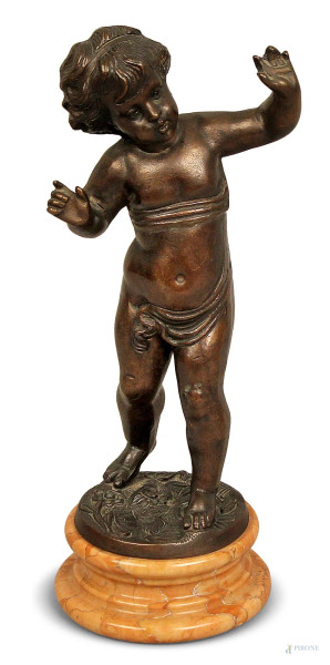 Fanciullo, scultura in bronzo poggiante su base in marmo, firmata, XIX sec., H 30 cm.