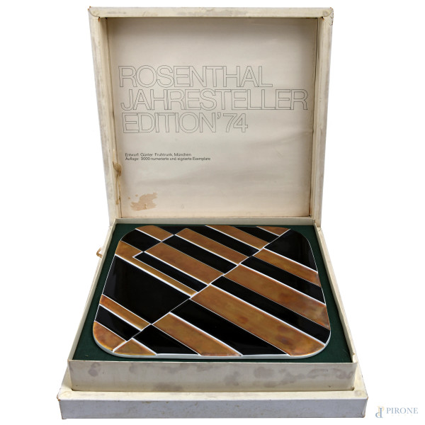 Gunter Fruhtrunk x Rosenthal, Piatto dell'Anno Jahresteller, 1974, es. 576/3000, cm 33x33x4