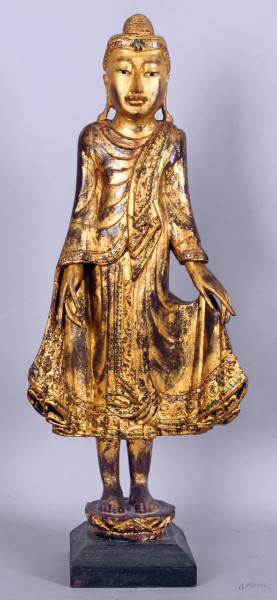 Budda in legno intagliato e dorato, arte orientale, altezza 52 cm, XIX secolo.