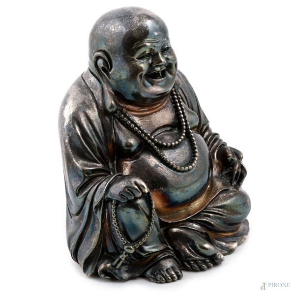 Buddha in metallo argentato, XX secolo, altezza cm 15,5