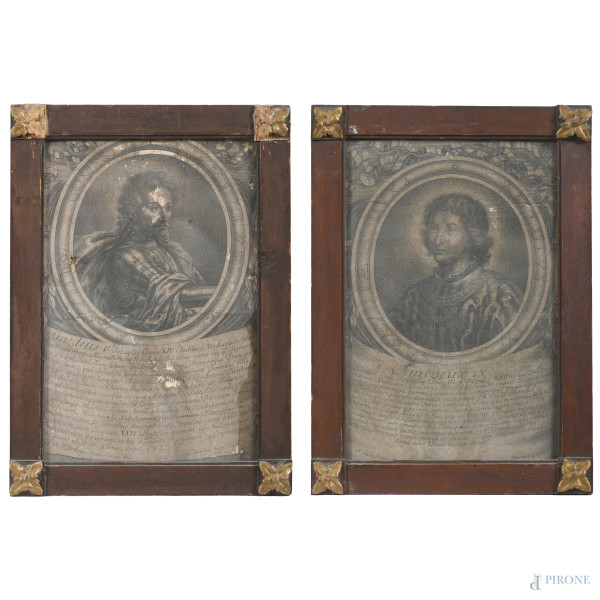 Coppia di stampe raffiguranti Amedeus V e Amedeus IX, XIX secolo, cm 26x17,5, entro cornice, (segni di usura, gore, foxing, tracce di umidità, bruniture, lacune, mancanze, rotture, strappi)