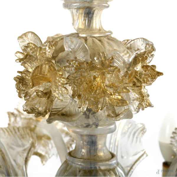 Lampadario in vetro di Murano a sei luci, XX secolo, cm 72x54 circa, (rotture, restauri e mancanz...