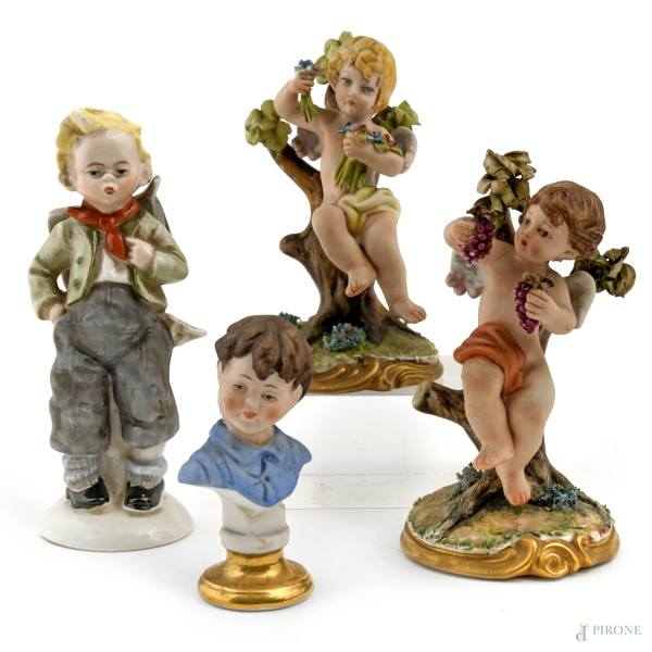 Lotto composto da quattro sculturine in ceramica Capodimonte, altezza massima cm 14, (difetti, scalfiture, rotture)