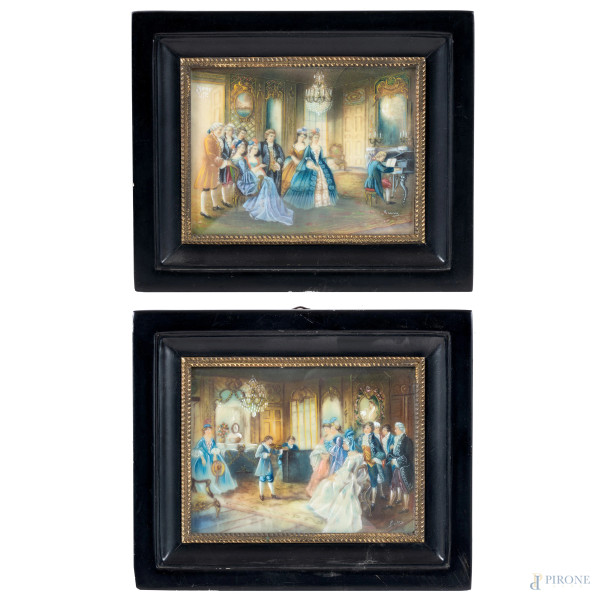 Lotto di due miniature a tecnica mista su carta raffiguranti scene di corte, XIX secolo, cm 9x12, entro cornice, (segni di usura, ondulazioni della carta)