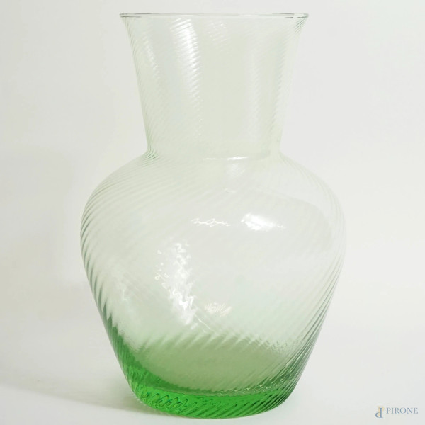 Vaso in vetro rigadin ritorto color verde, Murano, XX secolo, cm h 30