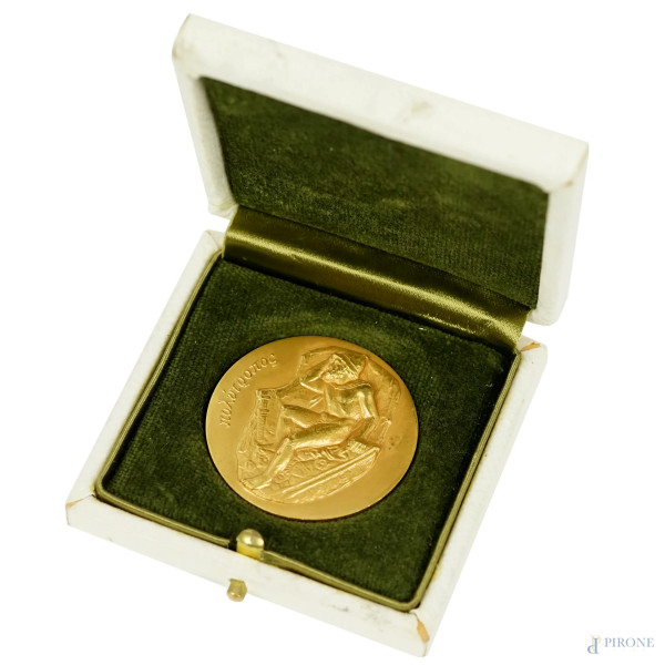 Medaglia in oro commemorativa della Banca Commerciale Italiana, diametro cm 3,4, peso gr. 23,8