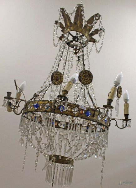 Lampadario ad otto luci in ottone.