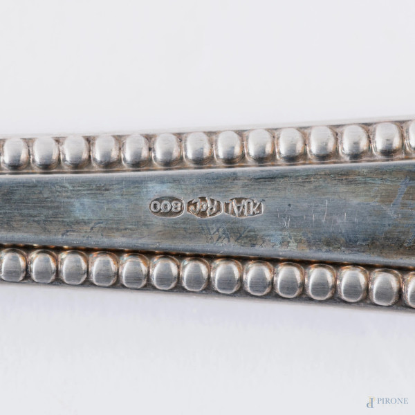 Servizio di posate in argento 800/000 con punzone 20 AL Ricci&Co, misura massima cm 25,5, peso al...