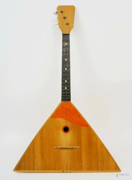 Balalaika, Russia, anni '70, cm 67x42,5x13, (difetti)