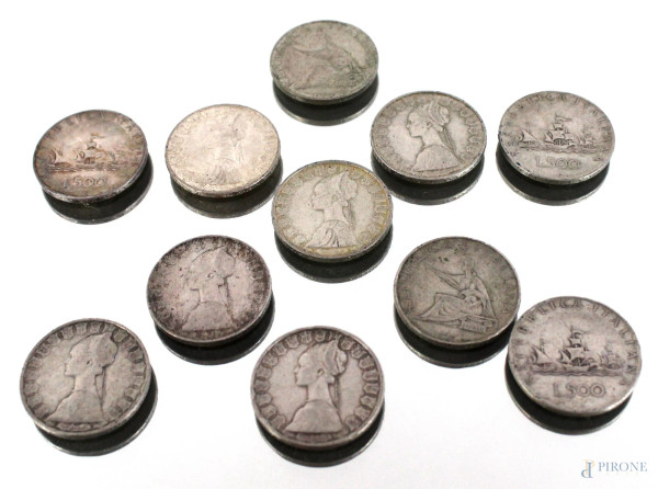 Undici monete da 500 lire in argento.