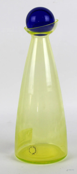 V.Nason &amp; Co., bottiglia in vetro soffiato giallo con tappo a sfera in blu, altezza cm. 27,5, Murano, seconda met&#224; XX secolo.