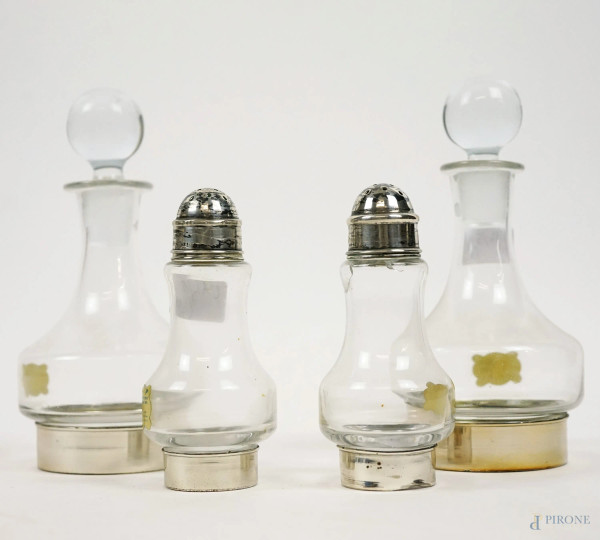 Set olio aceto,sale e pepe in vetro con finiture in argento, cm h 16,5, XX secolo.