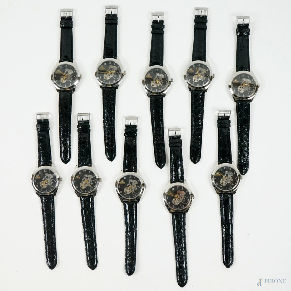 Giro d'Italia - Cento anni, dieci orologi da polso da uomo, cinturino nero in cuoio, lunghezza cm 24,5, (segni del tempo, meccanismo da revisionare).