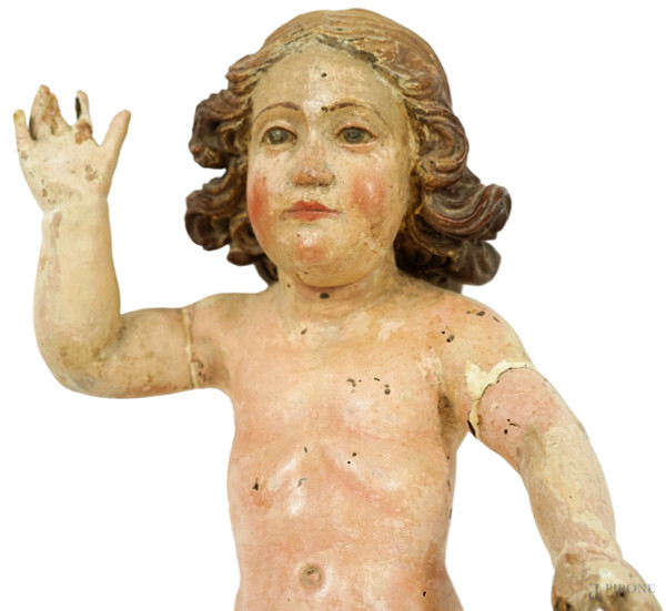 Scuola italiana del XVII secolo, scultura in legno policromo raffigurante Gesù Bambino, altezza c...