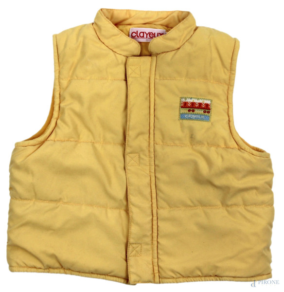 Clayeux, giacchetto giallo smanicato con interno foderato in cotone, chiusura a zip e strappi,  taglia 18 mesi.