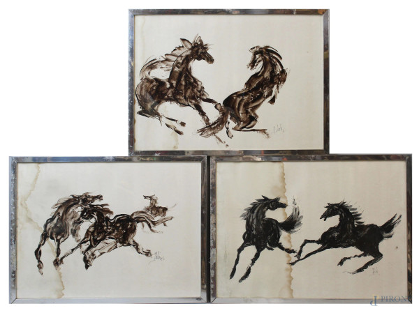 Lotto di tre dipinti raffiguranti "Cavalli", tecnica mista su carta, cm. 49x68,5, firmati e datati, entro cornici.(macchie sulla carta).