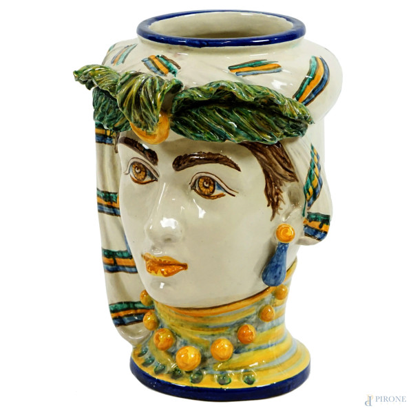 Testa di moro in ceramica policroma Caltagirone, cm h 39, XX secolo.
