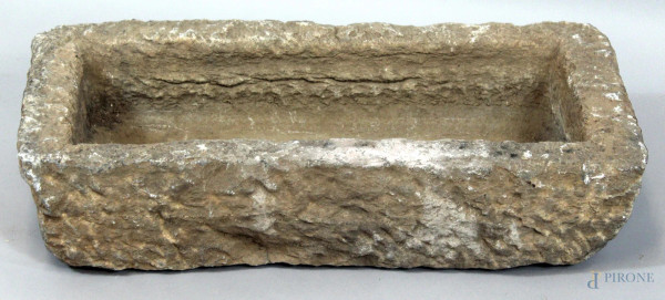 Antica mangiatoia in pietra, altezza 15x66x31 cm.
