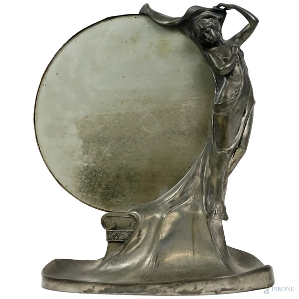 Specchiera da tavolo Liberty in metallo argentato, specchio tondo sorretto da figura femminile, cm h 34,5, (segni del tempo)