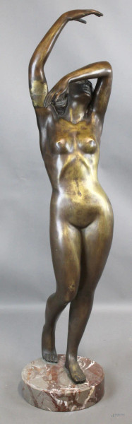 Nudo femminile, scultura in bronzo, altezza cm. 125, su base in marmo, XX secolo