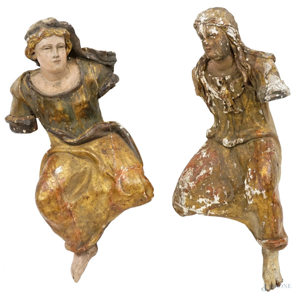 Due figure femminili in legno scolpito, dorato e dipinto,  misure max cm 98x50x40, XVIII secolo, (difetti, mancanze e restauri)