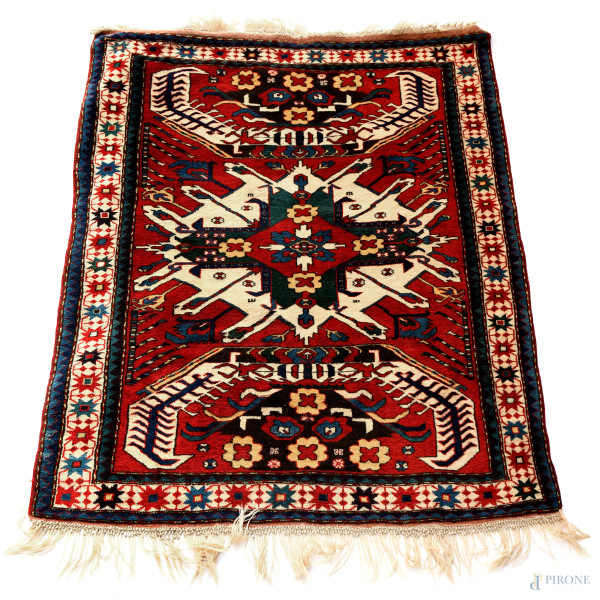 Tappeto, XX secolo, cm 213x145, (segni di usura)