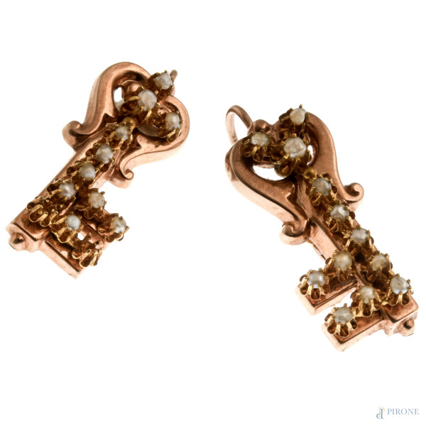 Orecchini in oro 14 kt e perle, peso lordo gr 4