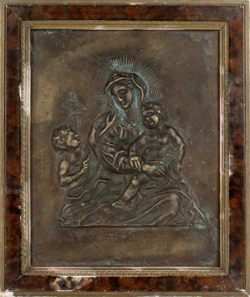 Madonna con bambino e San Giovannino, lastra in bronzo sbalzato a rilievo, cm. 30,5x25, firmata, entro cornice.