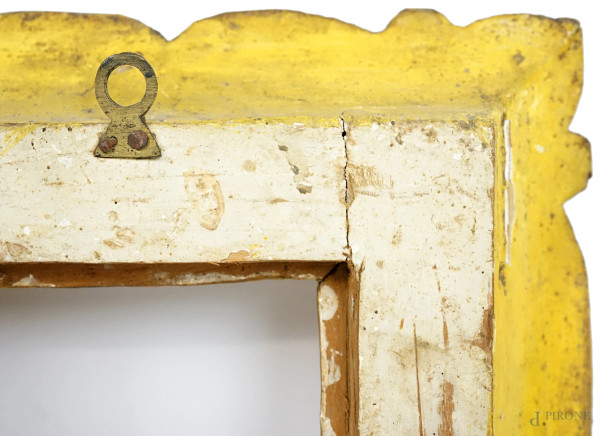 Lotto composto da sei piccole cornici in legno dorato, metallo argentato e dorato, epoche diverse...