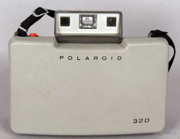 Polaroid modello 320.