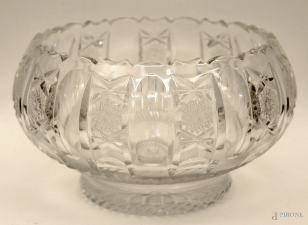 Centrotavola in cristallo sfaccettato, diametro 25 cm, H 16 cm.