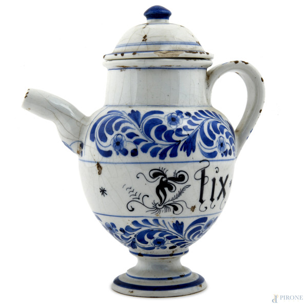 Versatoio da farmacia in ceramica smaltata nei toni del bianco e blu, XX secolo, altezza cm 20, (difetti)