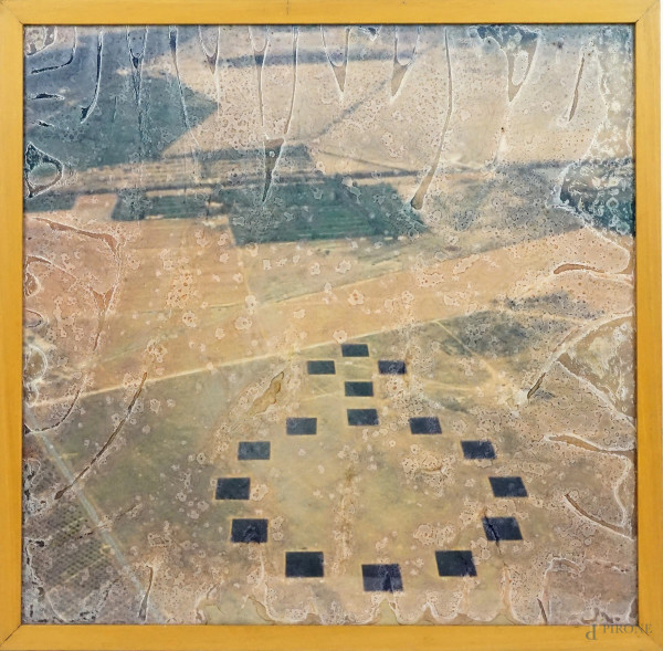 Signature terre - 1989, foto satellitare stampata su carta, cm 49x55,5, XX secolo, entro cornice, (difetti)