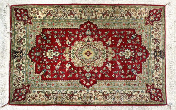 Tappeto persiano Tabriz, cm 155 x 100.