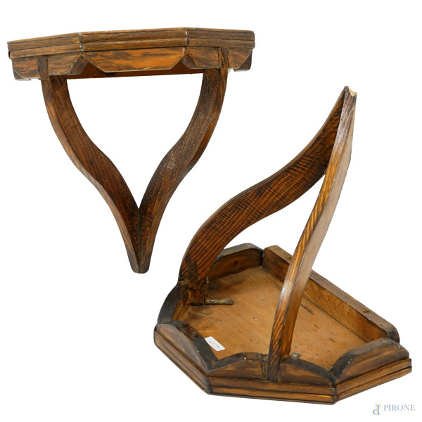 Coppia di comodini pensili in legno, XX secolo, cm 36x36,5x25,5 (difetti)