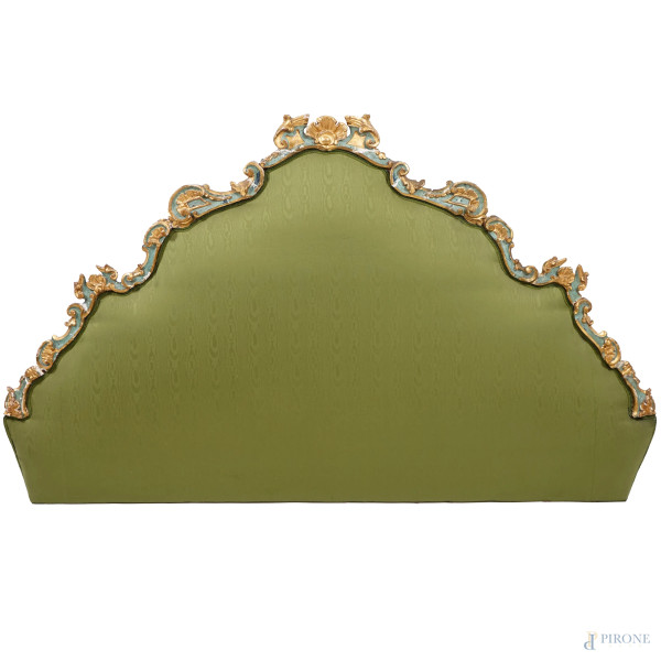 Candela consunta, olio su tela applicata su cartone entro altarino votivo in legno, inizio XX secolo,  [..]