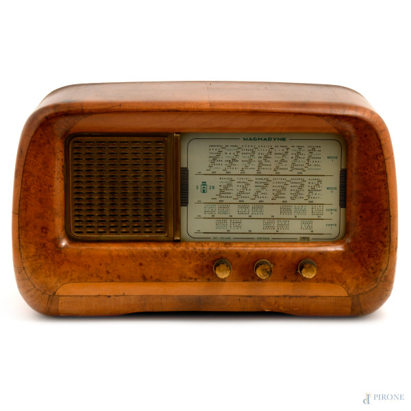 Radio Magnadyne, cm 18x43,5x23,5, (difetti, da revisionare)