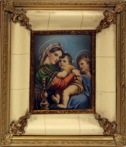 Maternit&#224;, dipinto su avoriolina, cm 10 x 8, entro cornice in ottone e osso