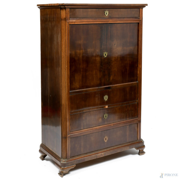 Secretaire impiallacciato in mogano, XX secolo, cm 150x91x45, (segni di usura, scalfiture, difett...