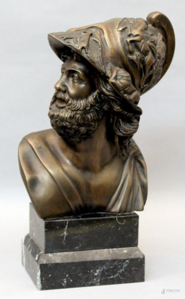 Busto di Pericle, scultura in bronzo, siglata S.V., base in marmo, h cm 34 (compresa base).