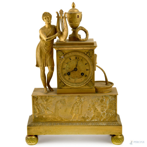 Orologio in bronzo dorato con Orfeo, XIX-XX secolo, cm 39x27x11, (difetti, meccanismo da revisionare)