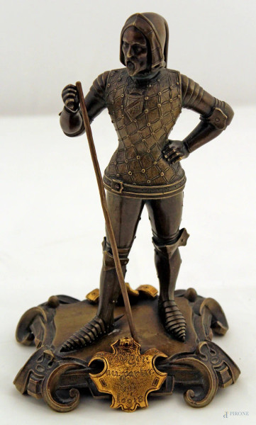 Soldato, scultura in bronzo