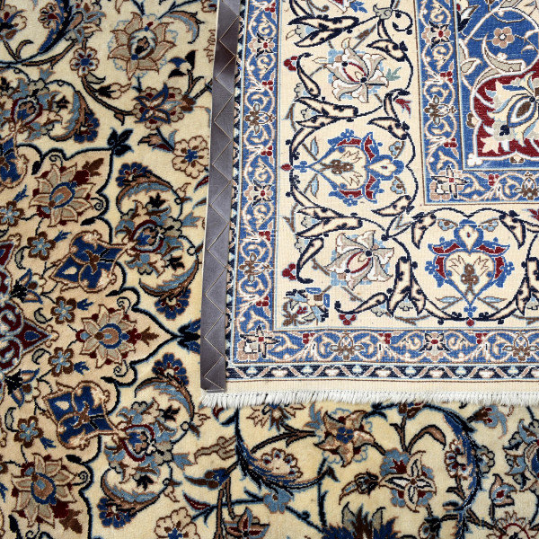 Tappeto Persiano Nain, cm 220x332, (segni di usura, difetti)