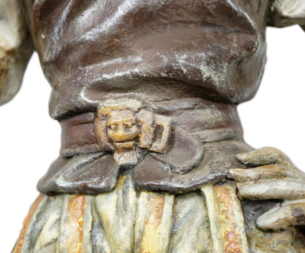 Sculture in ghisa dipinta rappresentanti una coppia di alabardieri, prima metà del XX secolo, alt...