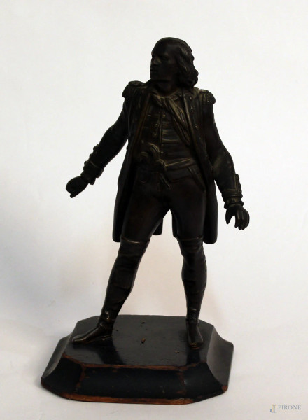 Nobil uomo, scultura in bronzo, XIX sec, base in legno, h 21 cm.